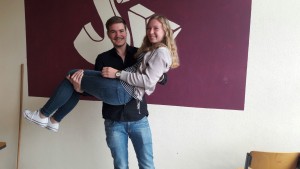 Die Schülersprecher Derk Bruns (Jg. 12) und Rieke Heykants (Jg. 11)
